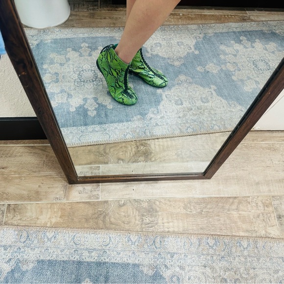 Stylish Green Snake Print Ankle Boots - Picture 6 of 6